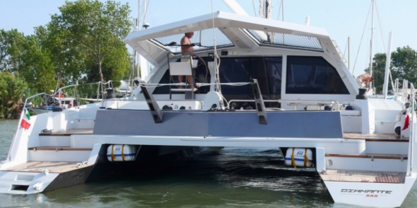 Catamarano Diamante 555